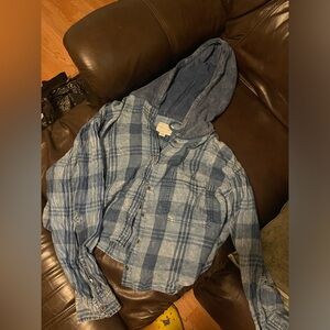 american eagle cropped hooded flannel